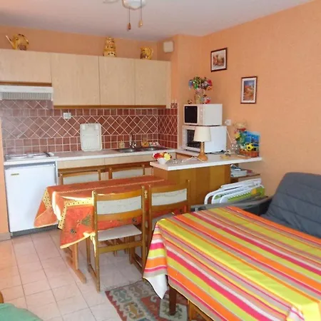 2 Pieces Climatise Avec Terrasse Et Parking - Centre - Fr-1-308-66 Apartment Le Lavandou